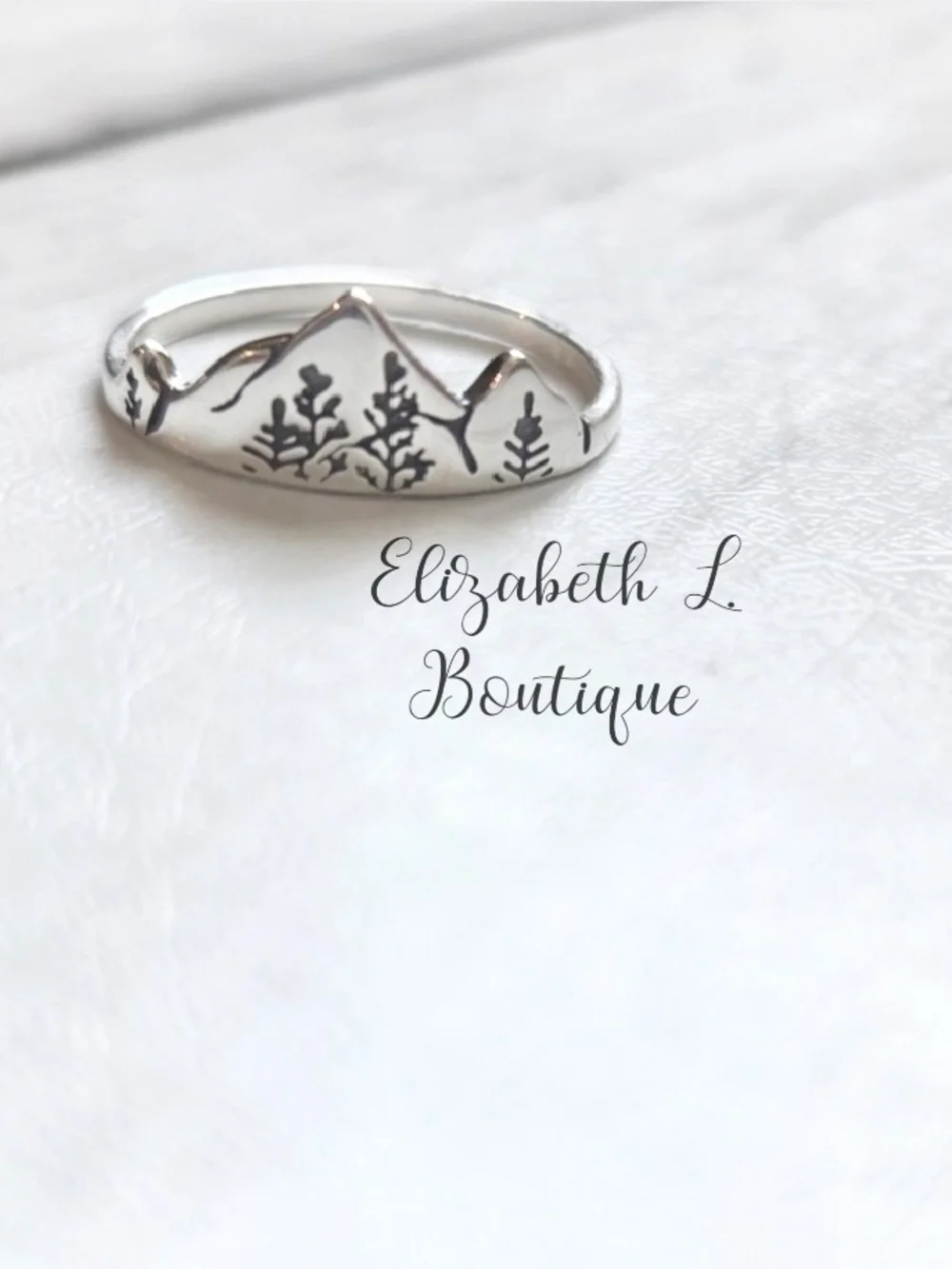 925 Sterling Silver Mountain/Trees Ring Boutique New!
